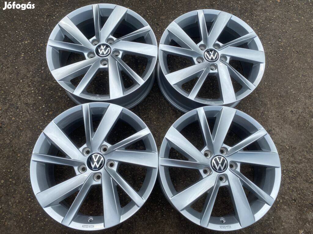 4db gyári 17 VW Golf VIII [Gavia] alufelni. (4032)